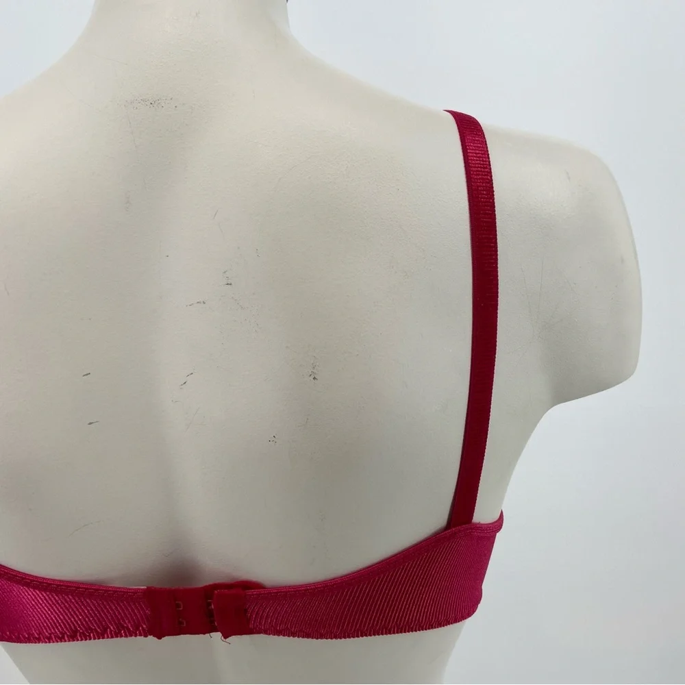 VTG Warner’s Body Beware Bra Red Ribbed Nylon Unlined Undewire Size 36B